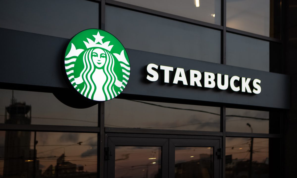ℹ Starbucks elimina del menú el nuevo sándwich de pollo por queja de
