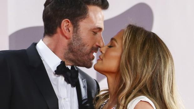 Jennifer López y Ben Affleck han decidido “darse un tiempo” a poco tiempo de casarse