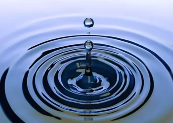 Qué significa la frase gota a gota el agua se agota