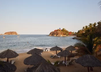 ¿Qué es más recomendable Huatulco o Puerto Escondido?