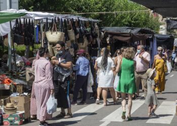 ¿Qué hacen los vendedores ambulantes?
