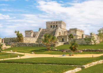 Explora La Historia: Tour por las Ruinas Mayas de Tulum