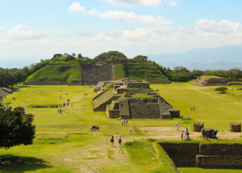 Descubre la historia de Monte Albán en tu próxima visita