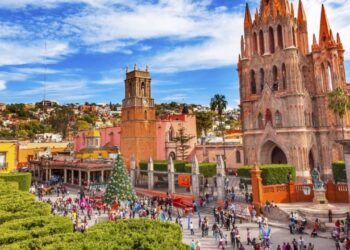 Explorando las maravillas de San Miguel de Allende: un recorrido mágico.