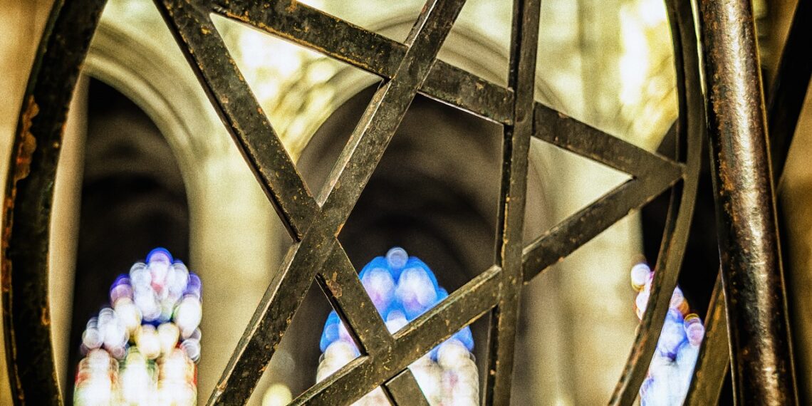 Descubre los Rituales Wicca Más Poderosos: Guía Completa para Principiantes