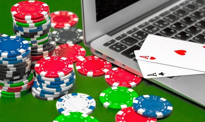 ¿Por qué es más seguro jugar en casinos online?