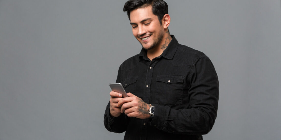 Servicios de SMS masivos: ¿qué son y cómo benefician a tu empresa?