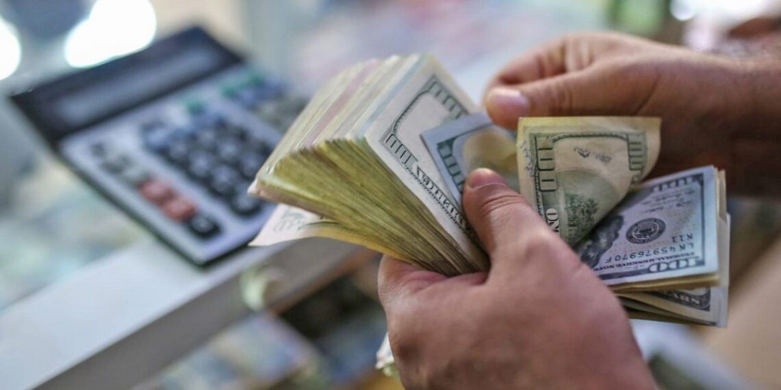 Guía para comprar dólares en línea sin complicaciones