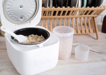 Beneficios de consumir arroz integral y cómo prepararlo con arroceras eléctricas