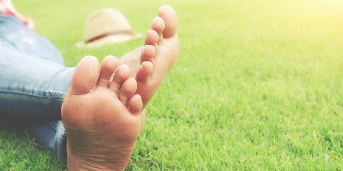 ¿Qué tener en cuenta para cuidar tus pies durante todo el año?